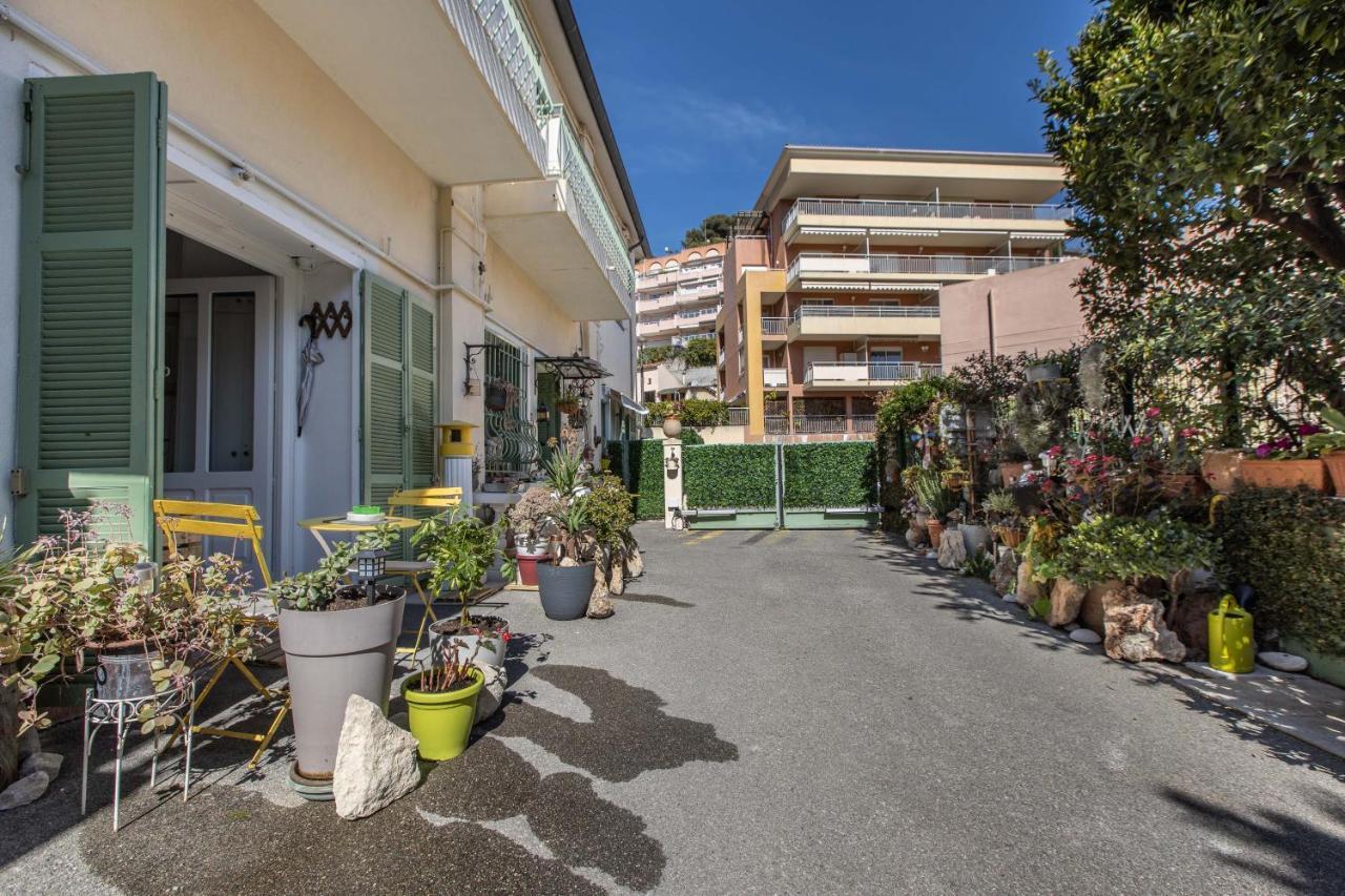 Ferienwohnung ,,La Chaumiere D'Azur” Roquebrune-Cap-Martin Exterior foto