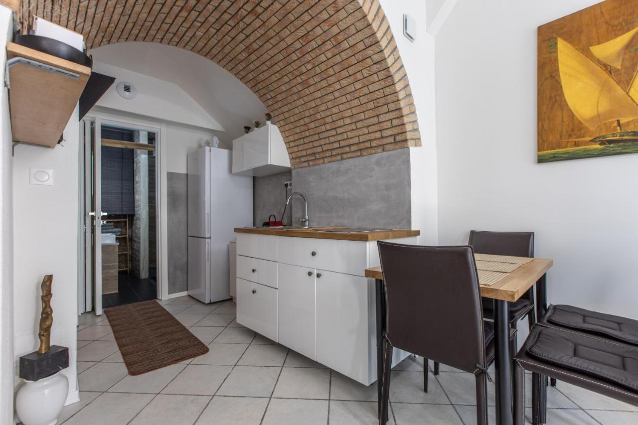 Ferienwohnung ,,La Chaumiere D'Azur” Roquebrune-Cap-Martin Exterior foto